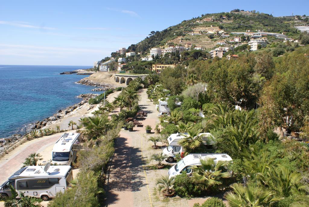 Villaggio Dei Fiori Sanremo Exteriér fotografie